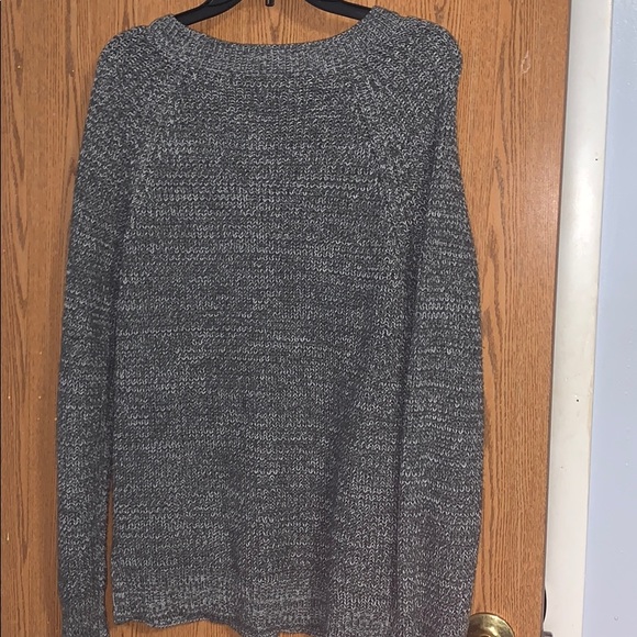 Sweater - Picture 4 of 4